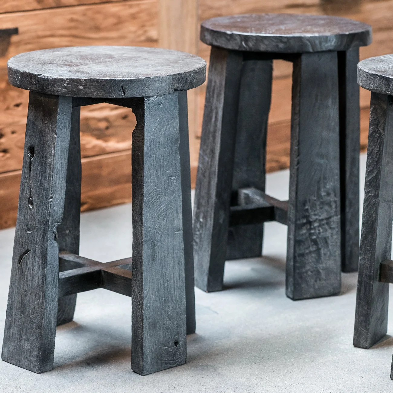 STOOL (18)